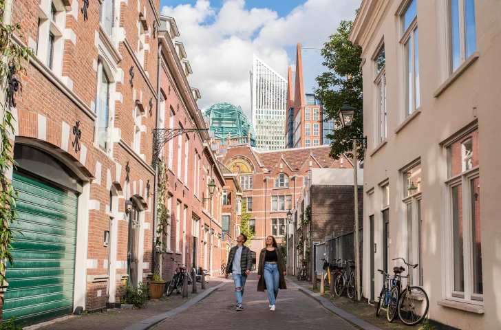 Wandelen in binnenstad van Den Haag